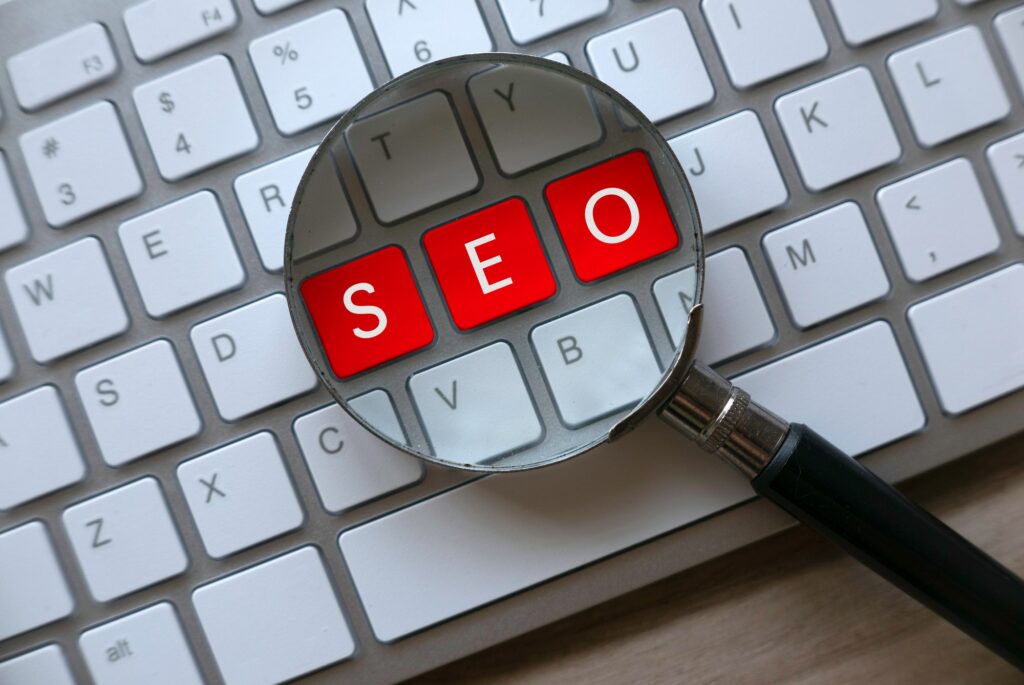 Skal jeg vælge et SEO bureau eller freelancer til SEO? Eller lave SEO selv ⭐ Bedst til SEO 2021 → Ja, hvem er endelig bedst til seo-optimering?